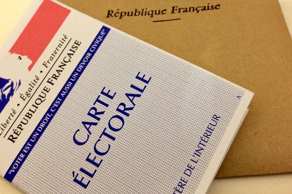 Les 21.639 électeurs de Romans-sur-Isère, dans la Drôme, sont confrontés à un duel lors du second tour des Municipales. Face-à-face lors du second tour du 28 juin 2020 : Marie-Hélène Thoraval, maire sortante divers droite et Thomas Huriez, candidat sans étiquette.