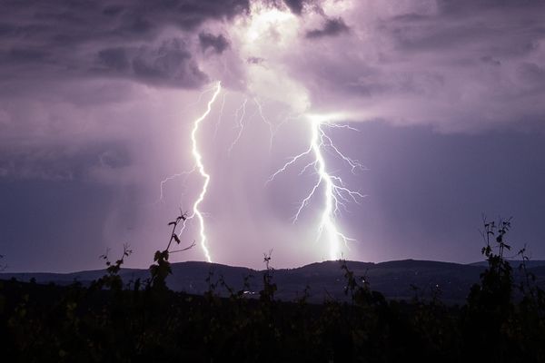 Orages sur les nord Mâconnais aux alentours de 00h15, 19 juin 2023