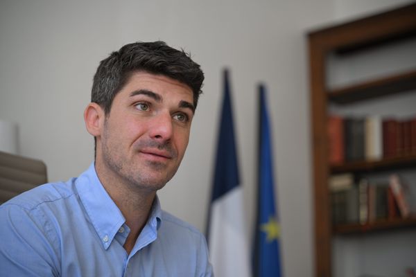 Aurélien Pradié se qualifie au second tour des législatives 2024 avec 42% des voix, dans le Lot.