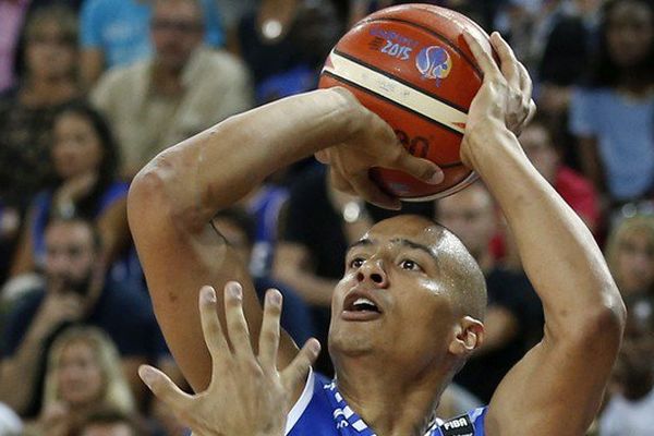 Shawn Huff, ailier et capitaine de l'équipe de basket de Finlande rejoint L'ESSM du Portel en ProA