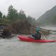 Professionnels et pratiquants de sports d'eaux vives s'organisent à Vallouise-Pelvoux pour nettoyer la rivière après les intempéries du 21 juin.