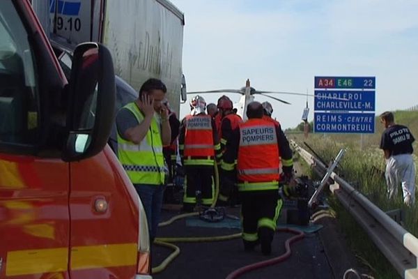 Selon les premières constations, le chauffeur n'a pas vu les véhicules arrêtés devant lui 