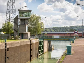 L'Ecluse Le Corbusier à Kembs (Haut-Rhin) va bénéficier d'une aide de 30 000 euros supplémentaires pour sa rénovation.