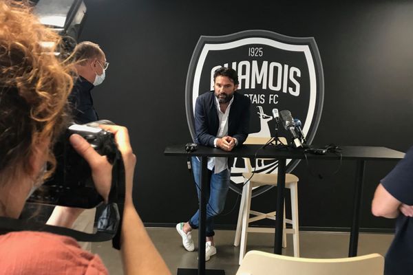  Karim Fradin, président des Chamois Niortais, lors de la conférence de presse mercredi 15 juillet 2020