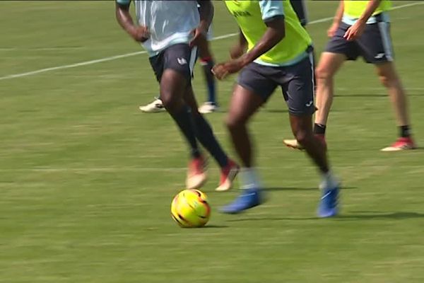 Les joueurs du Havre Athletic Club à l'entraînement, avec en ligne de mire l'accès en ligue 1