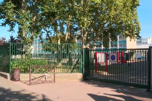 L'établissement à Poissy ou était scolarisé l'adolescent de 15 ans.