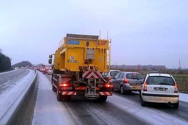 La neige et le verglas rendent la circulation difficile dans la région havraise.