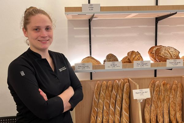 Margaux Carré a ouvert ses deux boulangeries salon de thé il y a moins d'un an. À 27 ans, la pâtissière est entrée au Gault&Millau, guide et haute distinction dans la gastronomie.