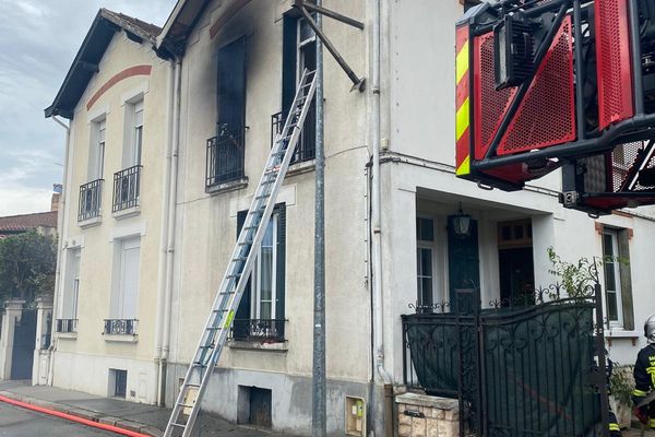 le feu a été fort heureusement rapidement maîtrisé.