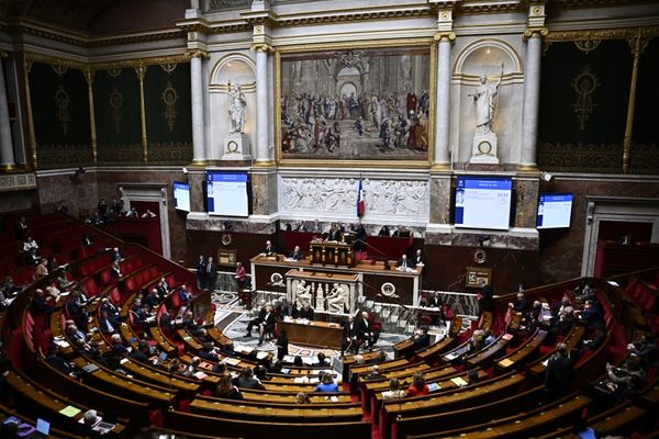 Ce lundi 29 janvier, l’Assemblée nationale a adopté, en première lecture, une proposition de loi visant à réguler les logements meublés de tourisme.