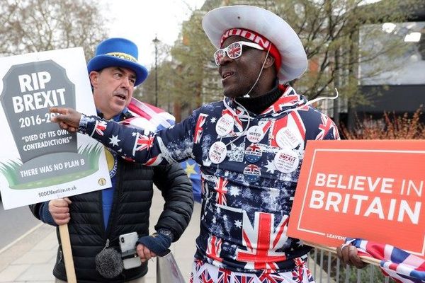 Anti et pro-Brexit à Londres.