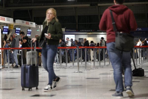 Des centaines de passagers ont été bloqués en Corse, vendredi 4 octobre, après une grève dans les ports et aéroports de l'île.