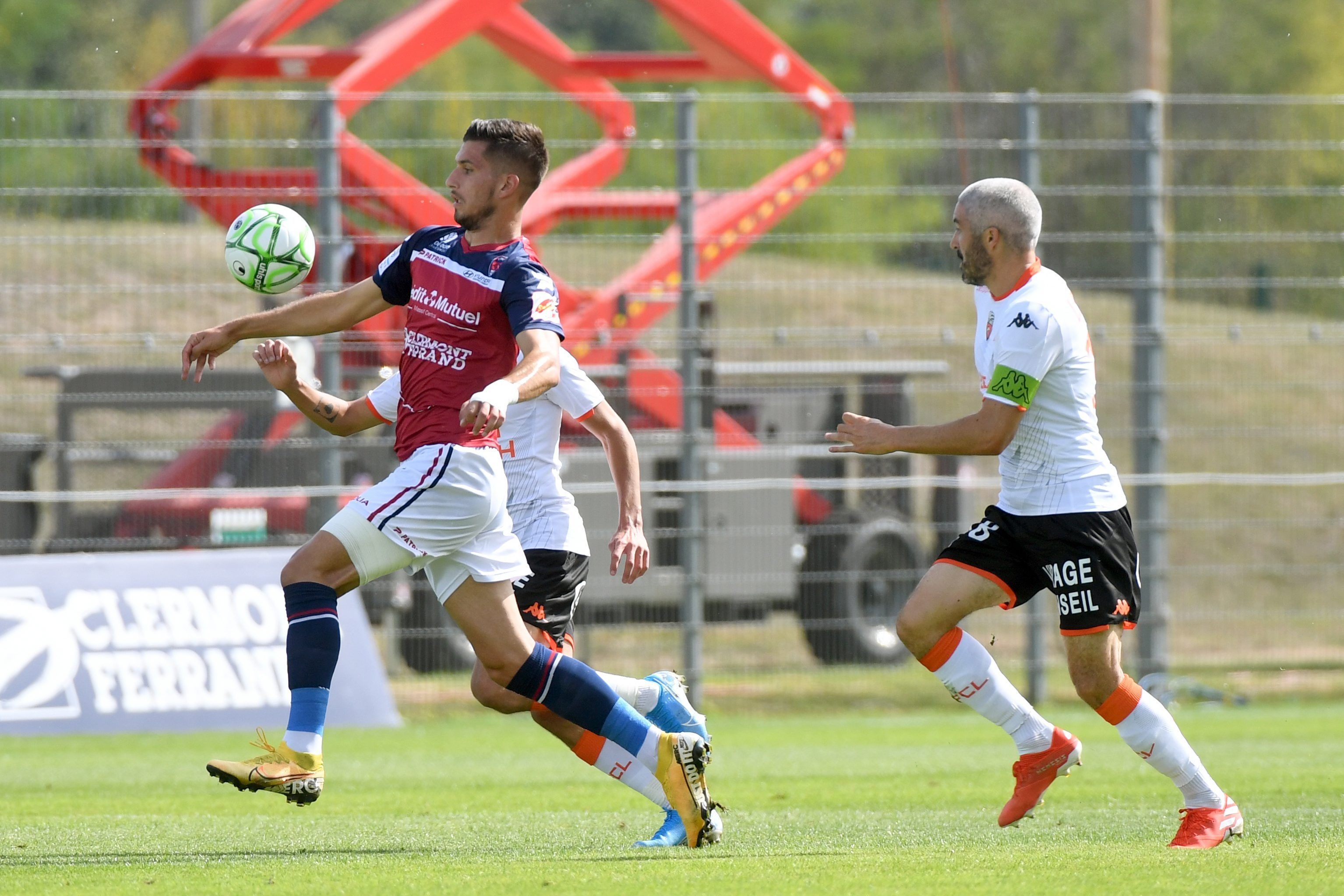 Une Vidéo Du FC Lorient Annonce L'arrivée D'Adrian Grbic Dans Ses Rangs ...