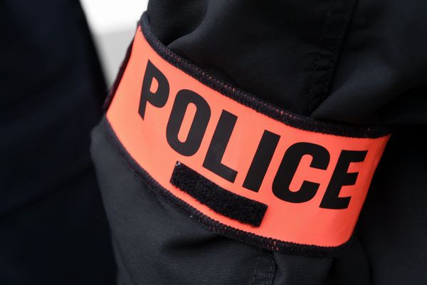 Une femme est morte poignardée par son mari dans le Val-de-Marne.