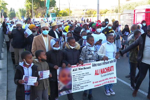 Dimanche 30 janvier, une marche blanche à Nice en signe de soutien à la famille de Nachrati, alors toujours recherchée.