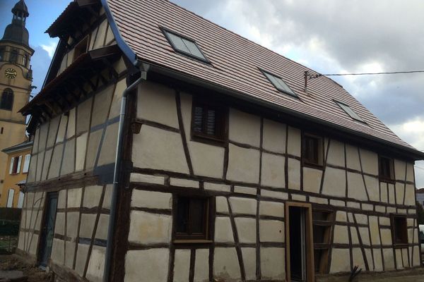 Maison alsacienne en pleine rénovation - Structure, isolation, fenêtres, ventilation tout y est refait pour consommer le moins d'énergie possible
J.Jung