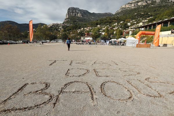 Une course est annulée, l'autre a un parcours modifié.