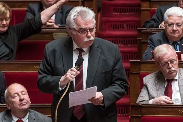 André Chassaigne, lors d'un séance de questions aux gouvernement a l'Assemblée Nationale, le 17 mai 2016.