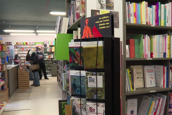 Même en ce début d'année, les clients des librairies sont bien là