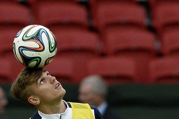 Le Mâconnais Antoine Griezmann lors de l'entraînement au stade Beira-Rio, à Porto Alegre, samedi 14 juin 2014