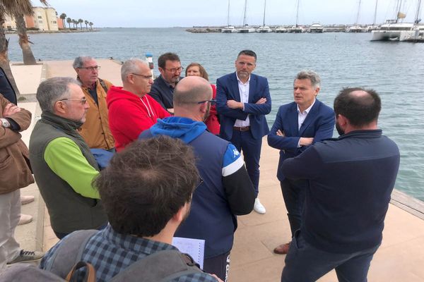 Gruissan (Aude) - Fabien Roussel en visite à rencontrer des pêcheurs - 13 mars 2023.