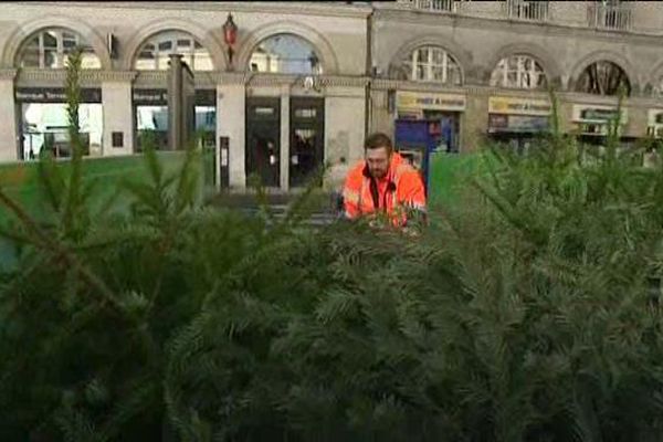 La benne à sapins sera de nouveau présente à Tours mercredi prochain.