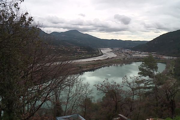 Le lac du Broc dans les Alpes-Maritimes ce 11 mars. Il est un véritable marqueur dans le département.