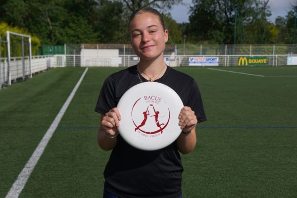 Henora Trossat, championne d'Europe d'ultimate, catégorie U17 féminine