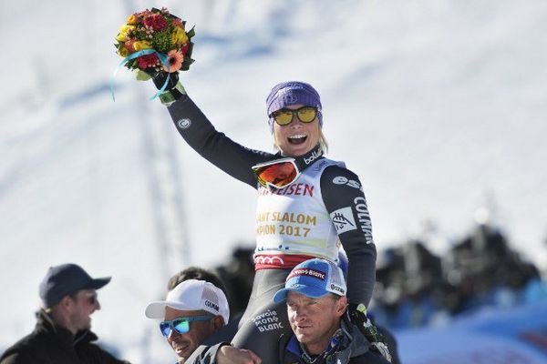 Tessa Worley remporte le slalom géant jeudi 16 février 2017.