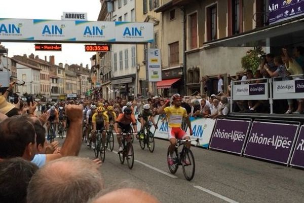 L'arrivée de la 2e étape du Tour de l'Ain à Pont-de-Vaux 