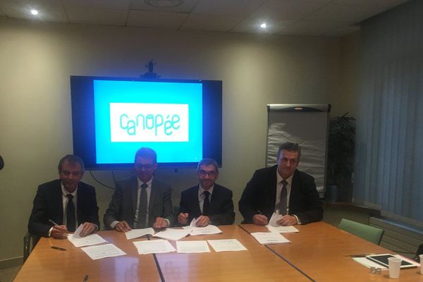 La signature des statuts du réseau Canopée a eu lieu début décembre en présence de la Fédération OPH, Reims Habitat, L'Opac d'Amiens, l'Opal et Oise Habitat. 