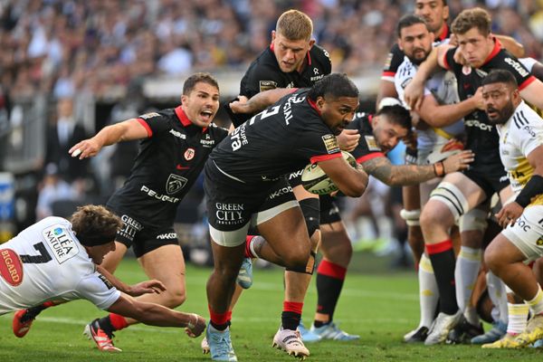 Le Stade Toulousain s'est qualifié pour la finale du Top 14, en battant La Rochelle, 39 à 23, vendredi 21 juin 2024.