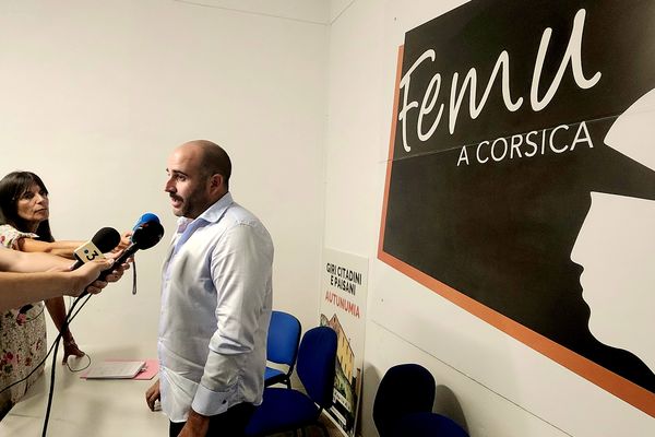 François Martinetti, secrétaire national de Femu a Corsica, répond à la presse.