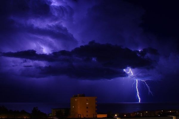 ILLUSTRATION - Orage au large de Bastia (Haute-Corse), le 6 mars 2016