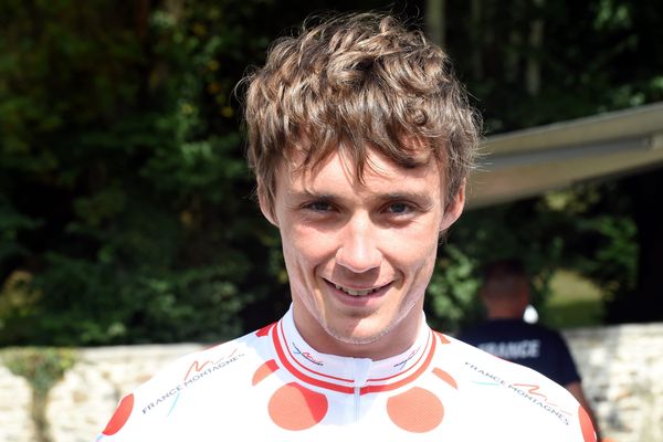 Porteur du maillot à pois blanc à l'issue de la 1ère étape du Tour de l'Avenir, Valentin Madouas a finalement laissé sa tunique à Pavel Sikarov, vainqueur de la dernière étape.