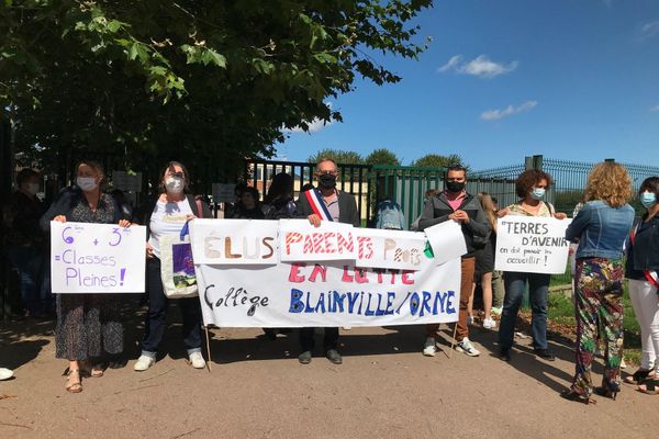 Les parents d'élèves, la mairie et les professeurs se mobilisent pour demander l'ouverture de deux classes au collège de Blainville-Sur-Orne