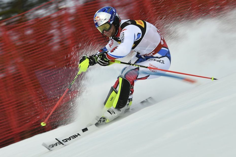 Mondiaux de ski à Are. Les chaussures blanches d'Alexis Pinturault seraient-elles des Rossignol ?