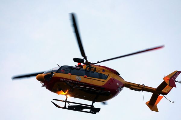 L'une des victimes a été transportée par l'hélicoptère Dragon 25 vers le CHRU de Besançon.