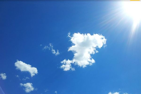 Quelques petits nuages feront un léger passage avant le retour du soleil.