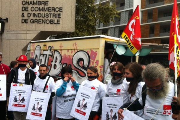 Manifestation à Grenoble pour la journée sur la liberté syndicale