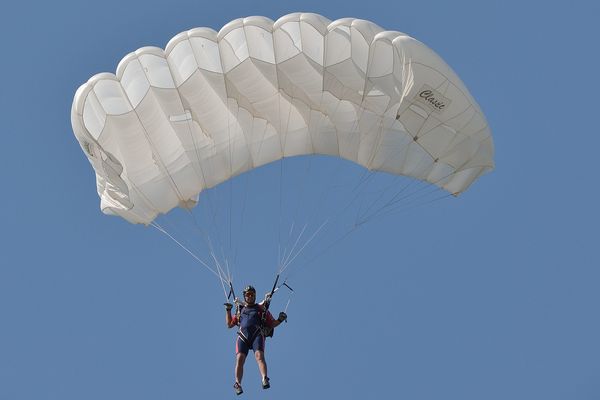 Image d'illustration (réalisée lors de la coupe de France de parachutisme 2015).