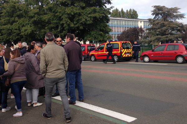 Un homme s'est introduit dans une classe du lycée Robert Garnier à La Ferté-Bernard en Sarthe