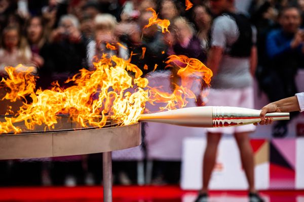 La flamme olympique embrase le chaudron du relais de la flamme (photo d'illustration).