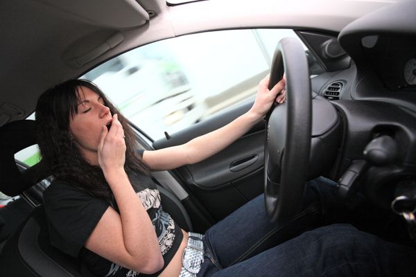 Une étude pilotée par un chercheur caennais confirme l'utilité d'une sieste durant les longs trajets pour prévenir la somnolence