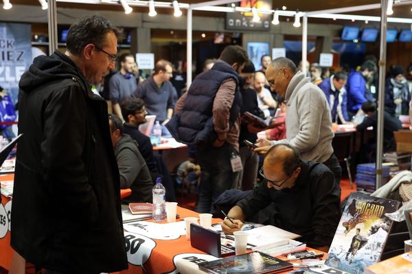 Les auteurs en dédicace au FIBD 2017.