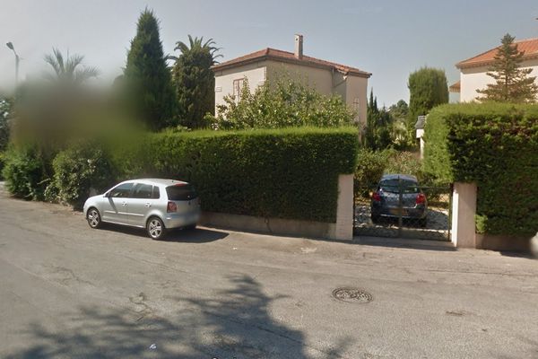 L'entrée de l'avenue des Bréguières à Cagnes-sur-Mer.