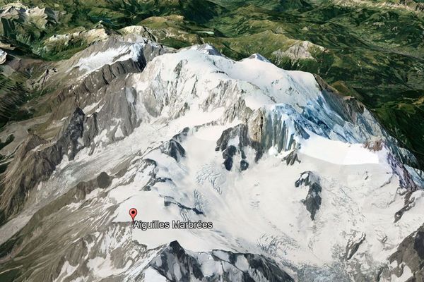 L'accident s'est produit ce jeudi 8 août lors de la traversée des Aiguilles Marbrées dans le massif du Mont-Blanc