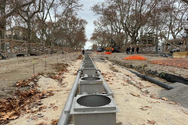 Montpellier - la fabrication du mur d'eau est en cours - 5 janvier 2024.