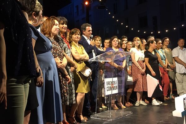 Le maire écologiste de Grenoble lors de son discours de victoire au second tour des municipales, dimanche 28 juin.