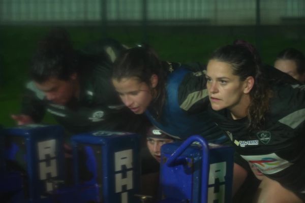 Lons-Section Paloise est l’un des rares clubs 100% féminin du rugby français.